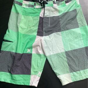 Hurley men’s swim